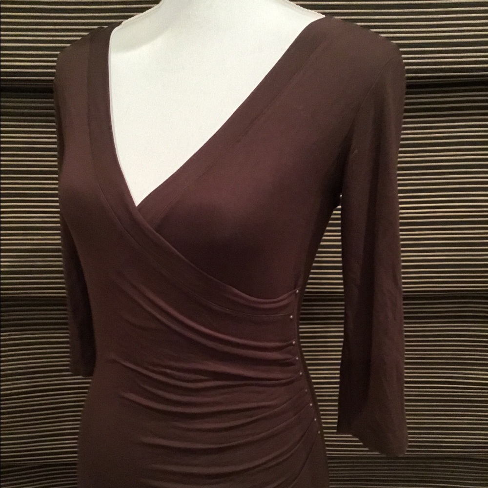 SALE • Cache V front & back 3/4 length Top